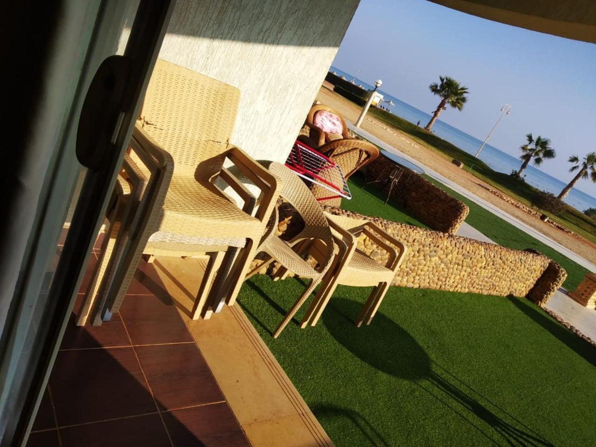 Seaview Chalets In Porto South Beach - Families Only Айн Сохна Екстериор снимка