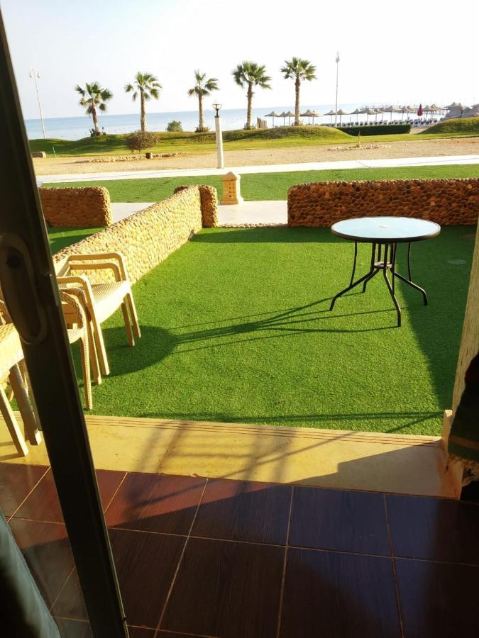 Seaview Chalets In Porto South Beach - Families Only Айн Сохна Екстериор снимка