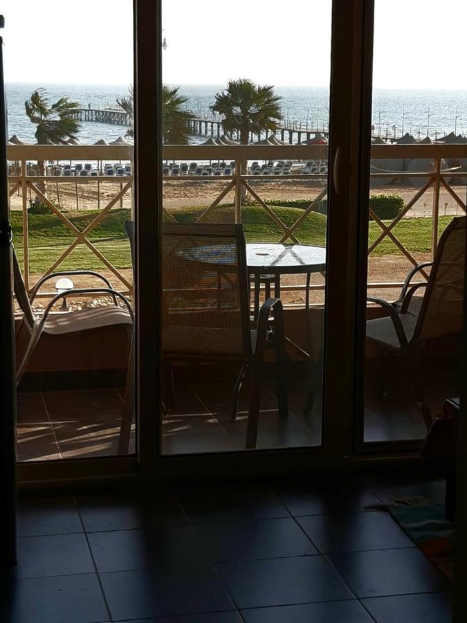 Seaview Chalets In Porto South Beach - Families Only Айн Сохна Екстериор снимка