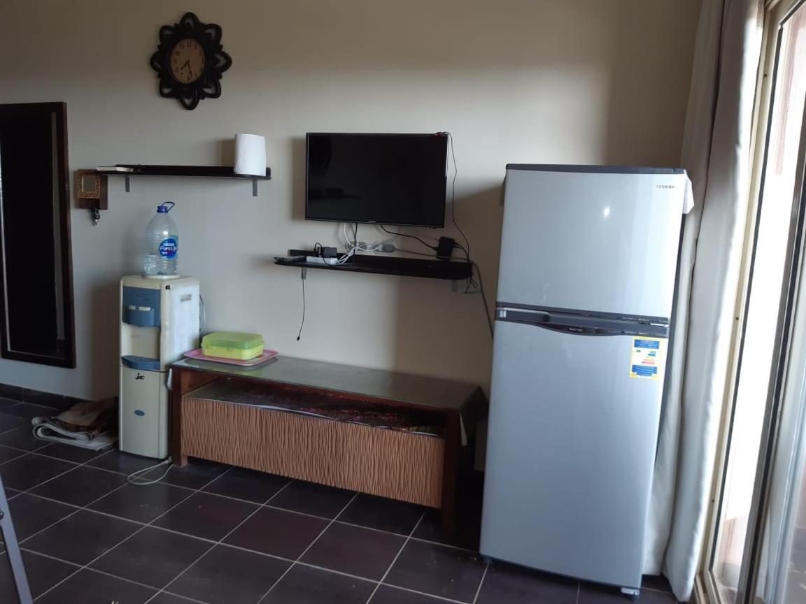 Seaview Chalets In Porto South Beach - Families Only Айн Сохна Екстериор снимка