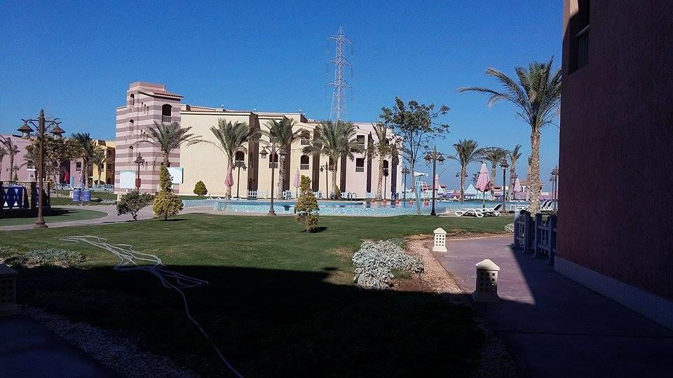 Seaview Chalets In Porto South Beach - Families Only Айн Сохна Екстериор снимка